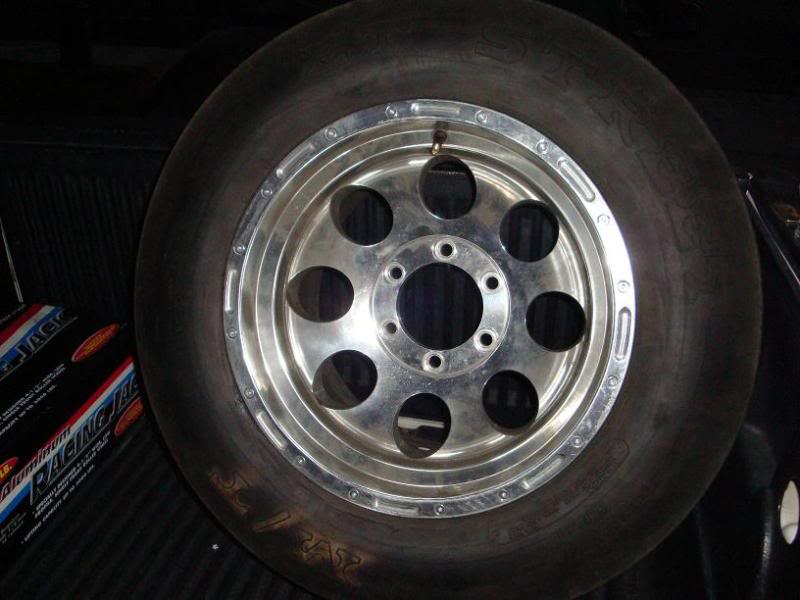 Name: AmericanRacing187in16x10A.jpg
Views: 801
Size: 73.1 KB