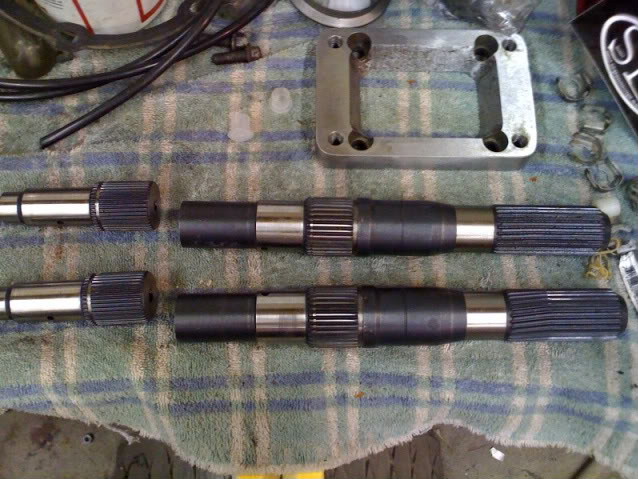 Name:  Brokenoutputshafts.jpg
Views: 568
Size:  77.5 KB