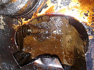 ** PICS INCLUDED**took my oil pan/windage off 5.3 and seen this-20171014_181538%5B1%5D.jpg