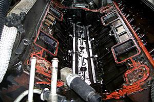 Vortec engine w/ 200K miles possible cracked head?-intake-removed3.jpg