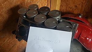 6.2 stock pistons (l99) flat top with valve relief.-20170730_180505.jpg