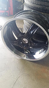 4x Boss Motorsports 333 22x9 black w/chrome lip CHEAP-37033101172_012edca03e_z.jpg