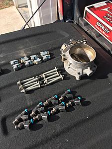 Flex fuel injectors, height adapters, holley fuel rails, throttle body-img_0215.jpg