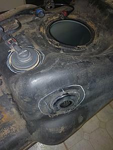 ISO 2004 5.3 ext cab Gas tank-15221237353303373403569987499190.jpg