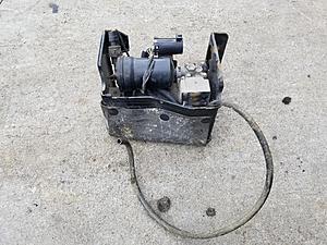 denali/yukon/suburban/escalade air ride compressor, arnott/bilstein shocks-20180402_154455.jpg