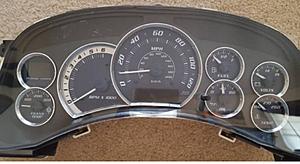 Escalade gauge cluster 99-02-20180722_234425.jpg