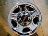 2004 GMC stock chrome wheels-sany0022.jpg