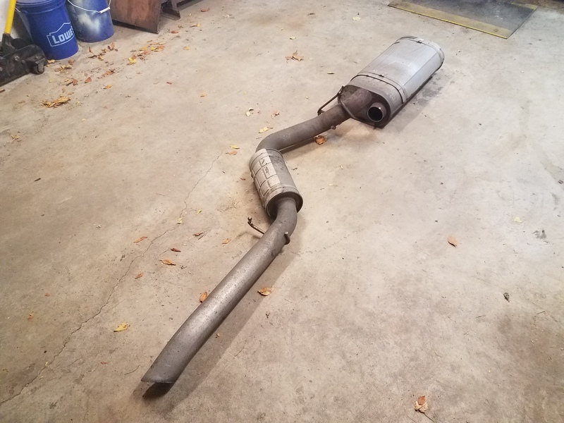 Name:  Factory%20muffler%20and%20tailpipe%20with%20resonator_zpsacatx29r.jpg
Views: 180
Size:  206.4 KB