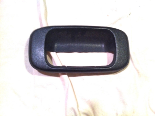 Name:  Tailgatebezel_zpscddd1c5a.jpg
Views: 58
Size:  68.2 KB