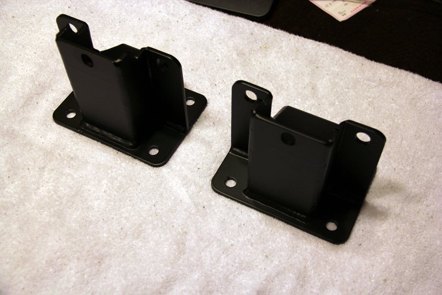 Name: Mounts1.jpg
Views: 134
Size: 461.1 KB