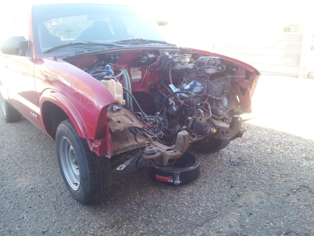 Name:  frontenddisassemble_zps07111939.jpg
Views: 703
Size:  117.8 KB