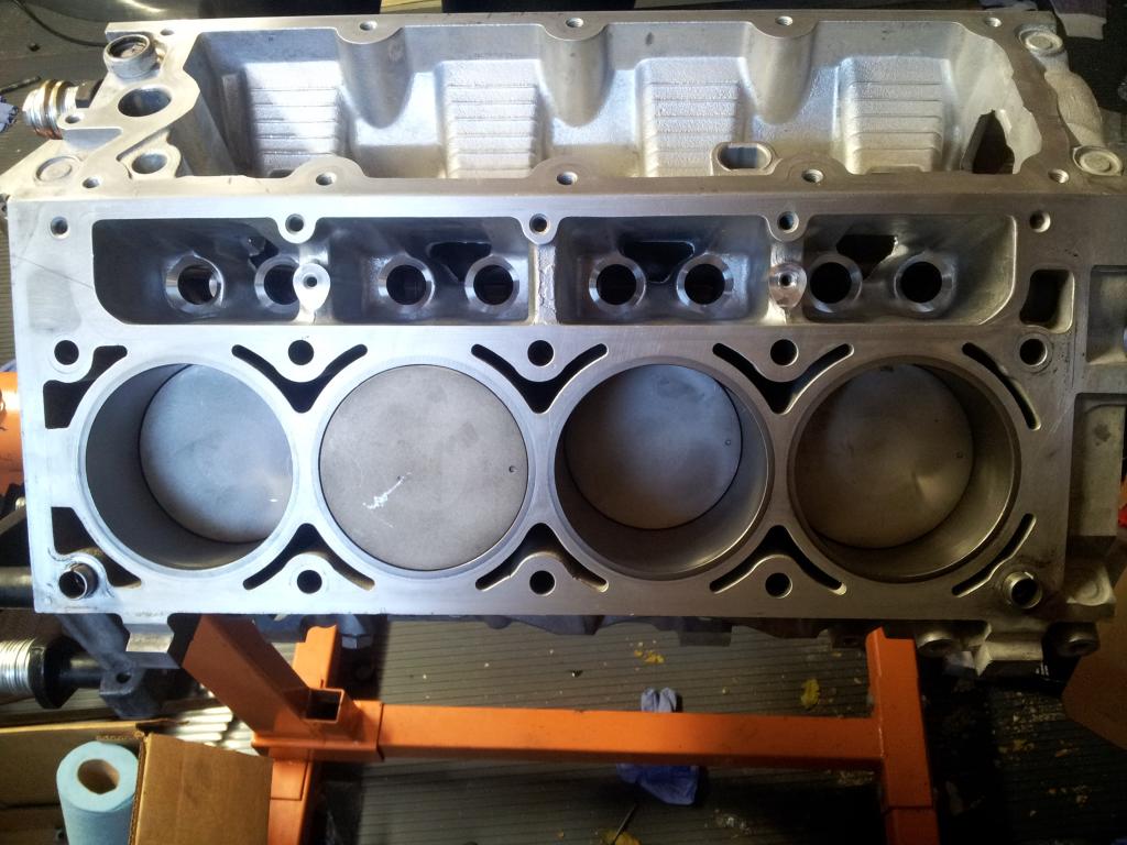Name:  LS1pistons_zpsb55e28b5.jpg
Views: 764
Size:  106.1 KB