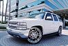 pics of 22's on a newer tahoe?-060403_marcstahoe_26s.jpg