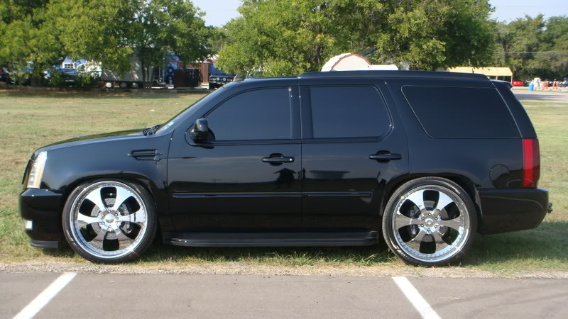 Name:  2007EscaladeBlackedOut005.jpg
Views: 671
Size:  96.2 KB