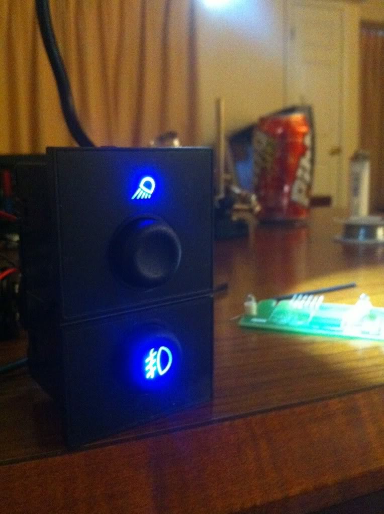 Name:  blueled.jpg
Views: 818
Size:  85.5 KB