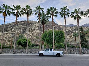 lets see some slammed a$$ trucks no bags!!!!!-yf3qtzc.jpg