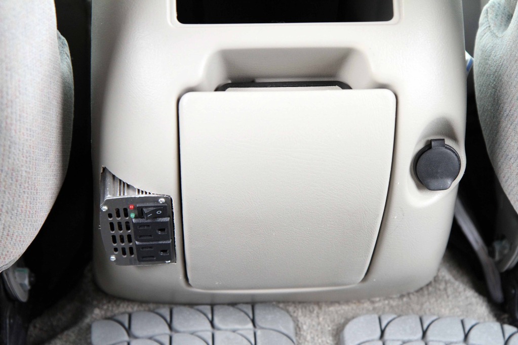 Name:  8BInverterInstallationinConsole.jpg
Views: 4130
Size:  141.7 KB